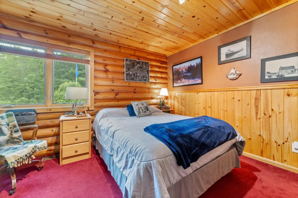 11911 E Rowe Road Lake Nebagamon, WI 54849