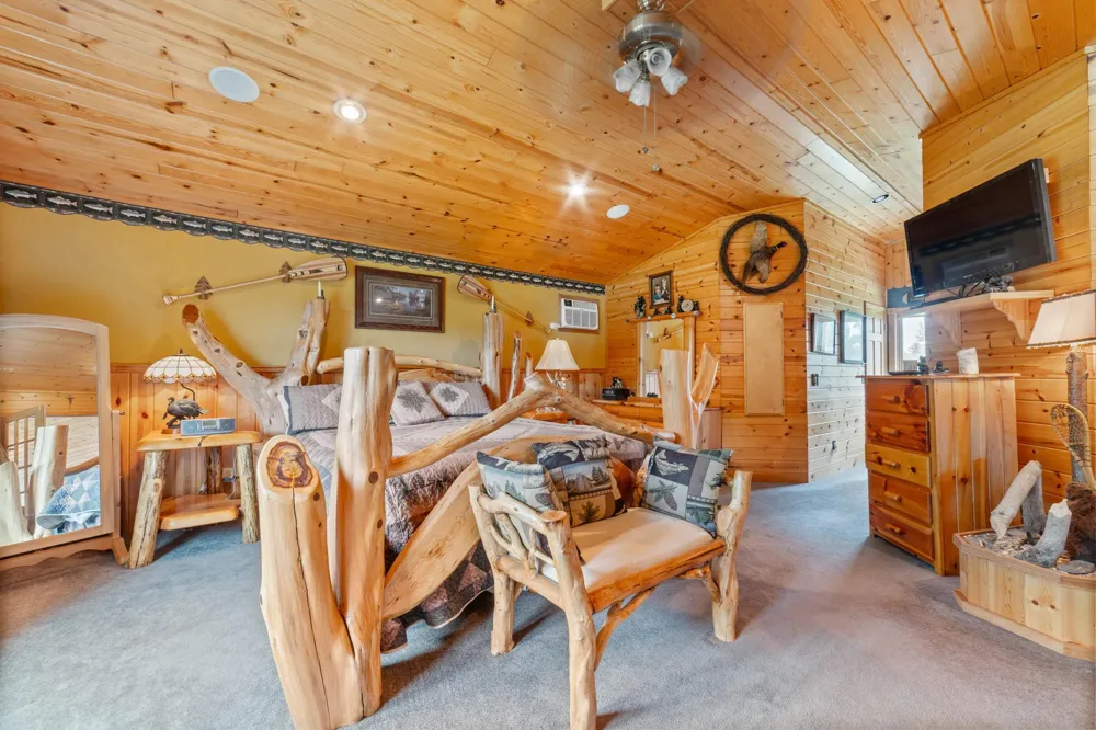 11911 E Rowe Road Lake Nebagamon, WI 54849