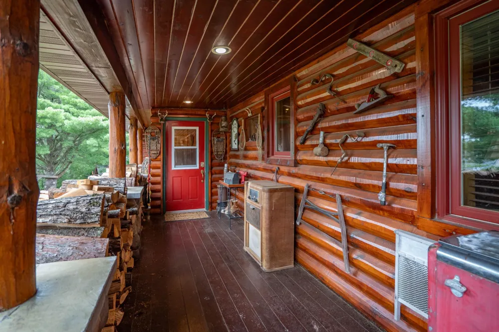 11911 E Rowe Road Lake Nebagamon, WI 54849