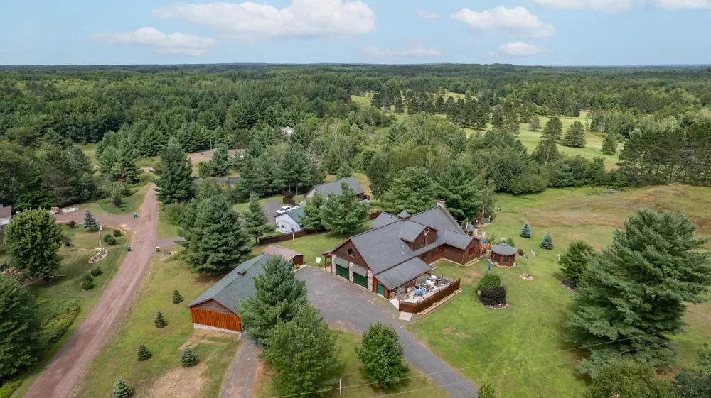 11911 E Rowe Road Lake Nebagamon, WI 54849