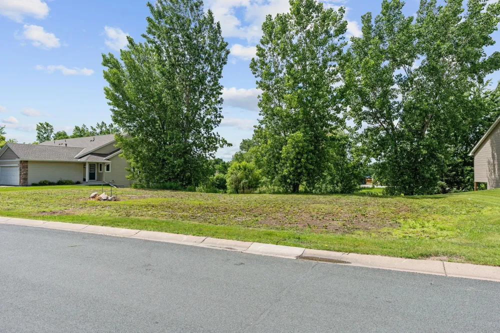 7616 Red Fox Trail Greenfield, MN 55373