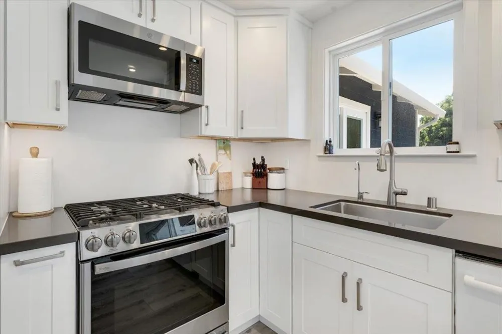 1780 48th Avenue Capitola, CA 95010