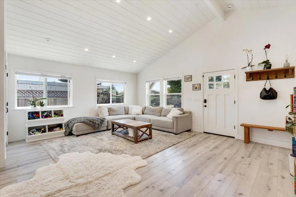 1780 48th Avenue Capitola, CA 95010