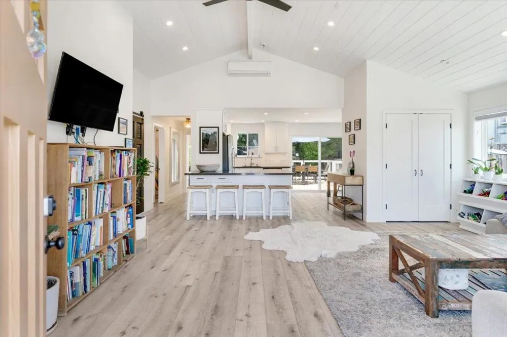 1780 48th Avenue Capitola, CA 95010