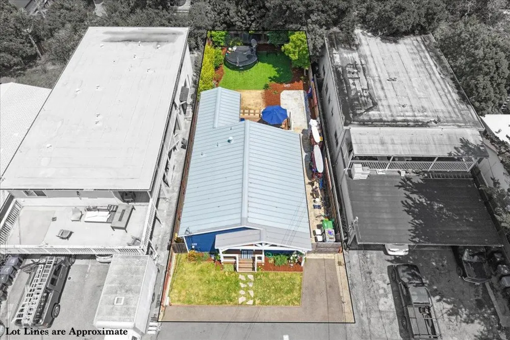 1780 48th Avenue Capitola, CA 95010