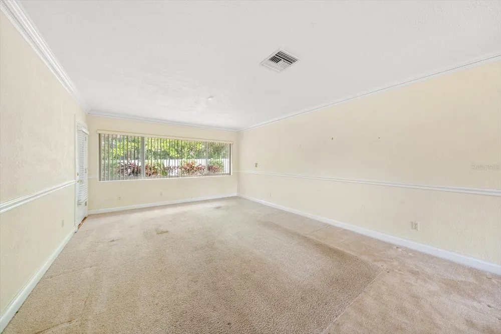 230 GARDEN CIRCLE Belleair, FL 33756