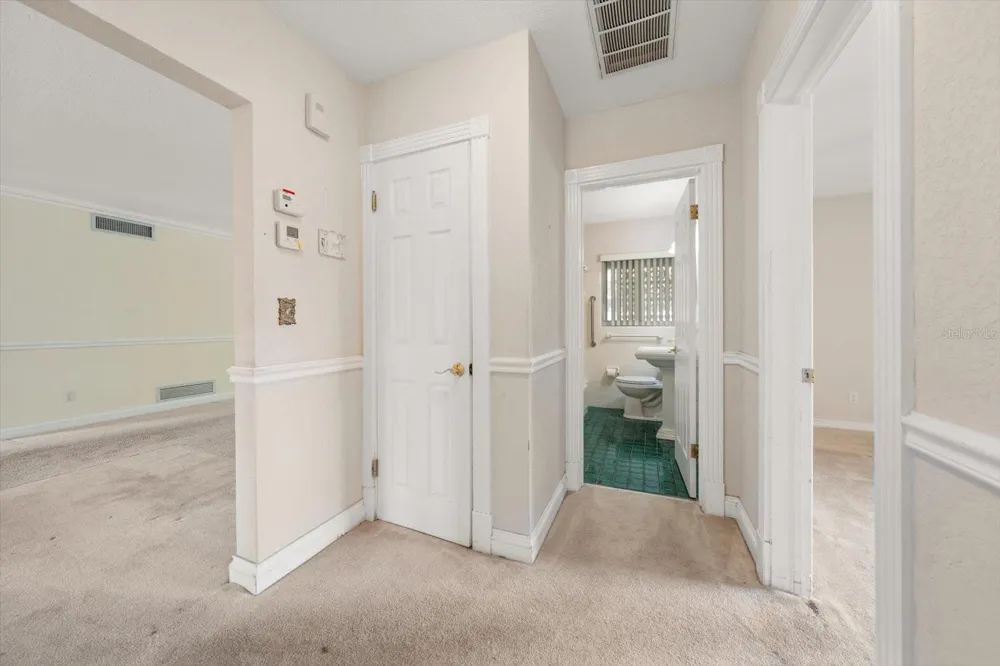 230 GARDEN CIRCLE Belleair, FL 33756