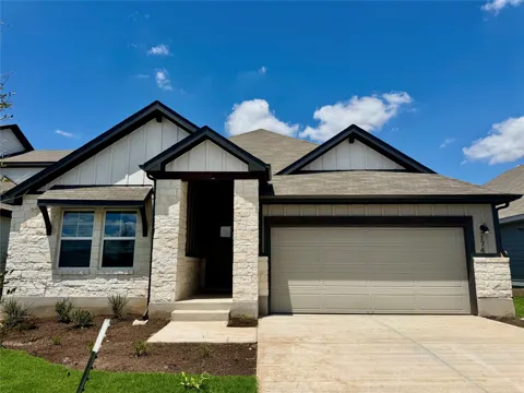 174 Coopers Hawk Crest