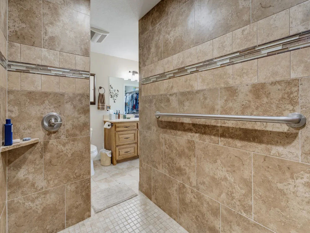 711 Crows Point Lake Bridgeport, TX 76426