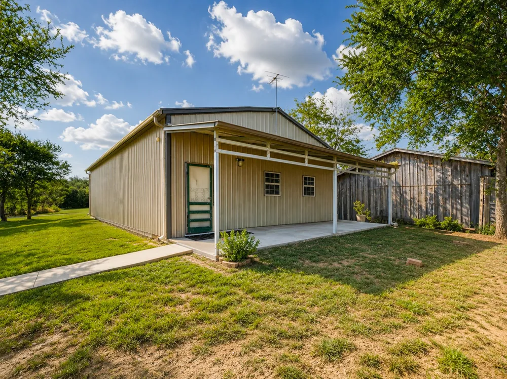 711 Crows Point Lake Bridgeport, TX 76426