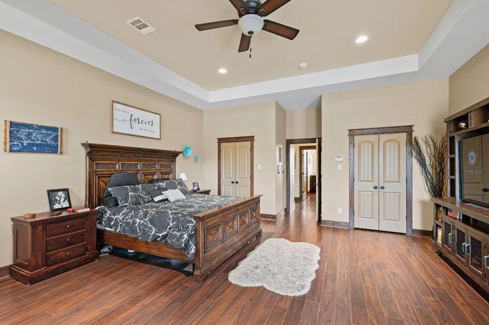 4999 Pin Oak Road Franklin, TX 77856