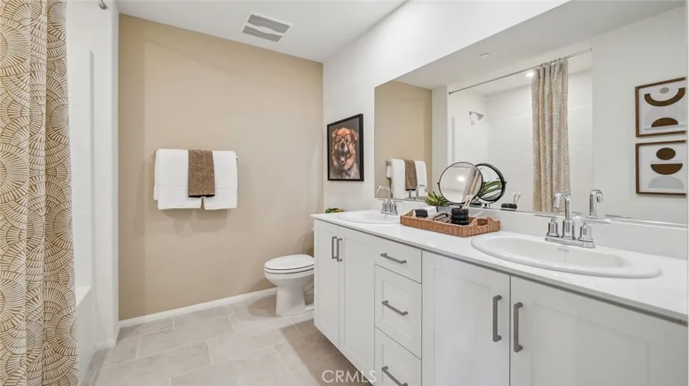 16113 Lumia Way Fontana, CA 92336