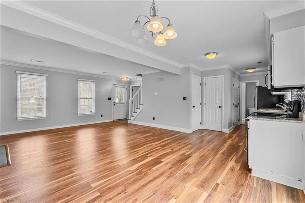 332 Brookside Court Kernersville, NC 27284