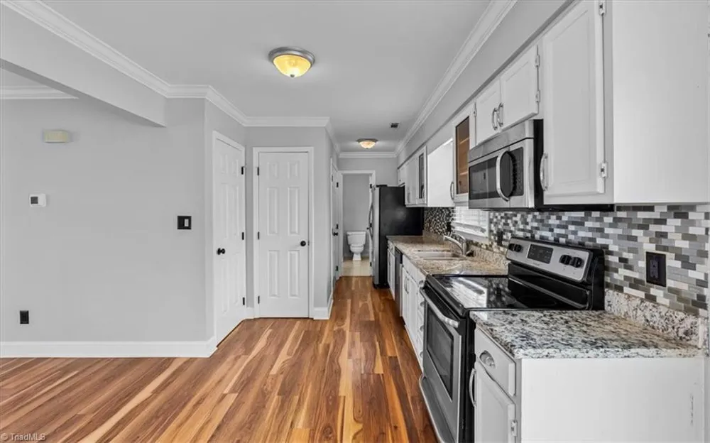 332 Brookside Court Kernersville, NC 27284