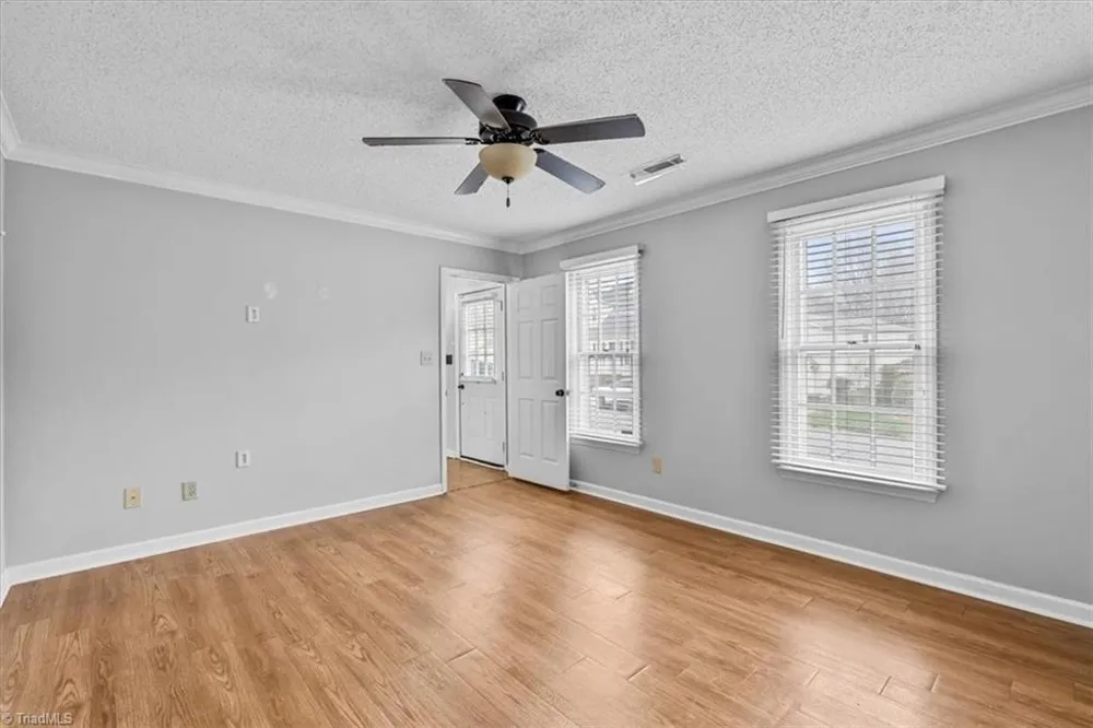 332 Brookside Court Kernersville, NC 27284