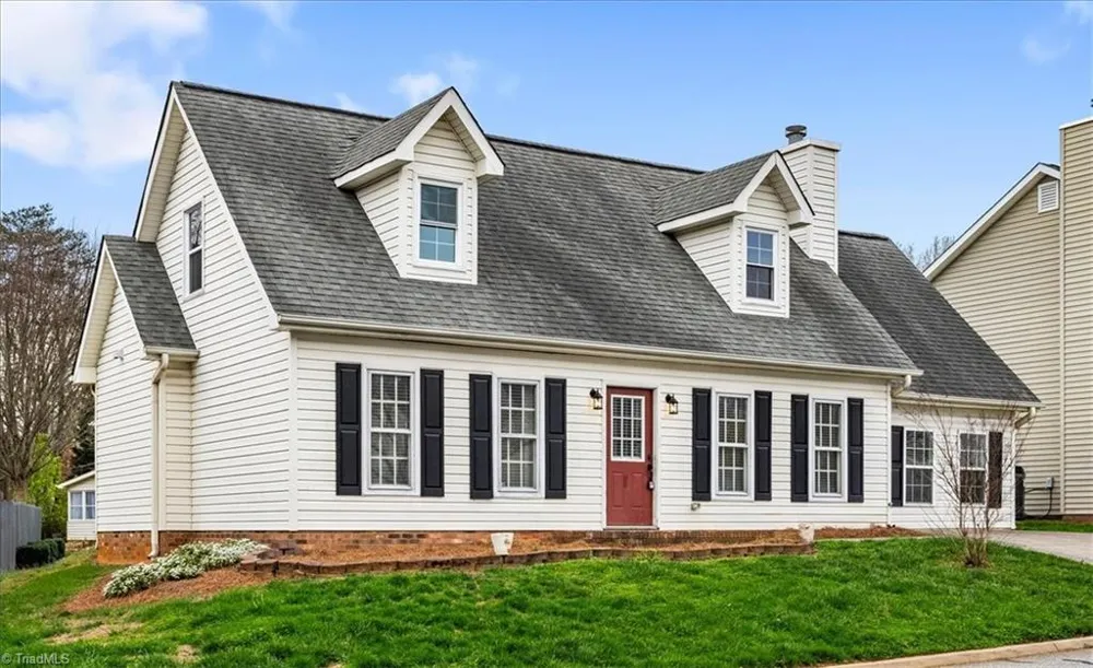 332 Brookside Court Kernersville, NC 27284
