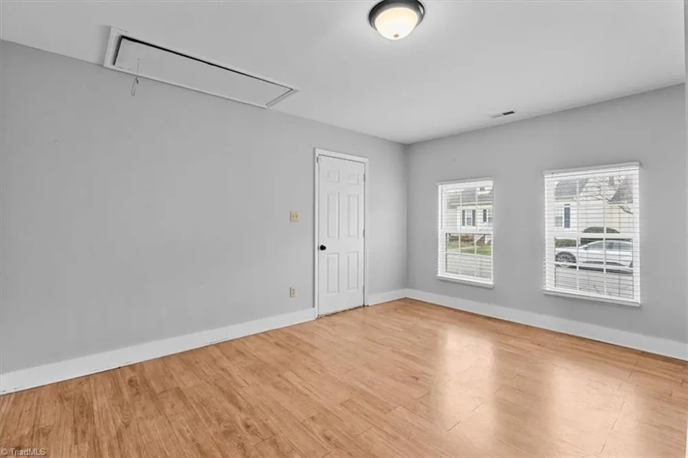 332 Brookside Court Kernersville, NC 27284