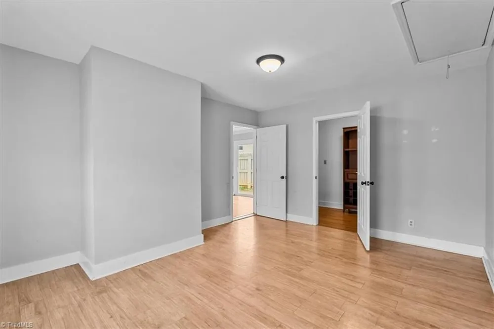 332 Brookside Court Kernersville, NC 27284