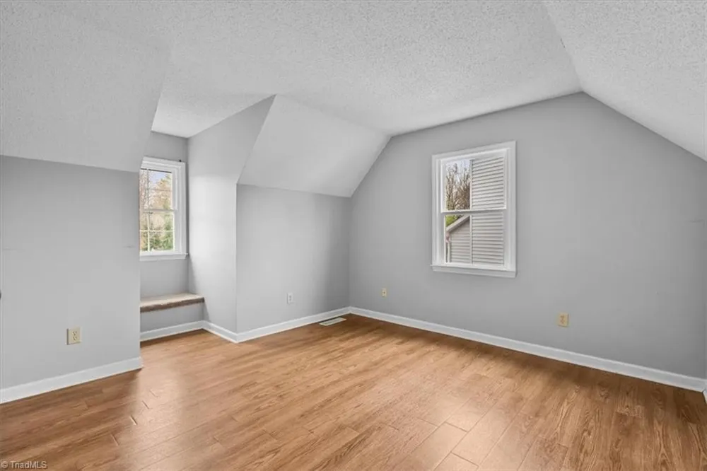 332 Brookside Court Kernersville, NC 27284