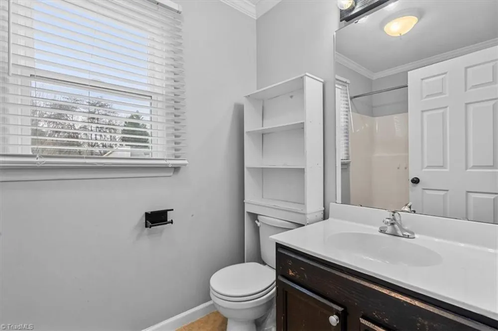 332 Brookside Court Kernersville, NC 27284