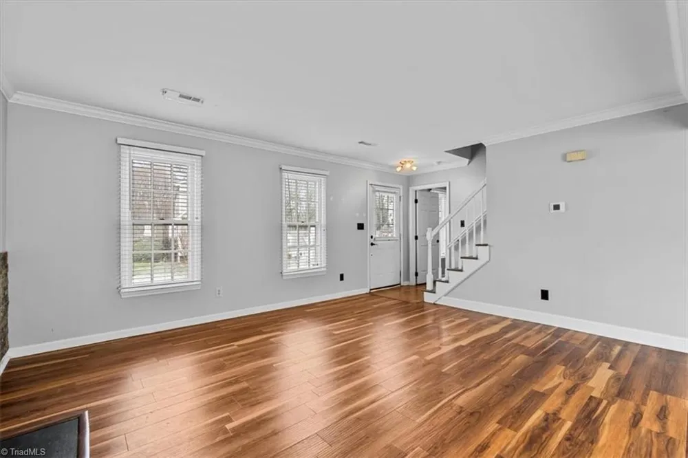 332 Brookside Court Kernersville, NC 27284