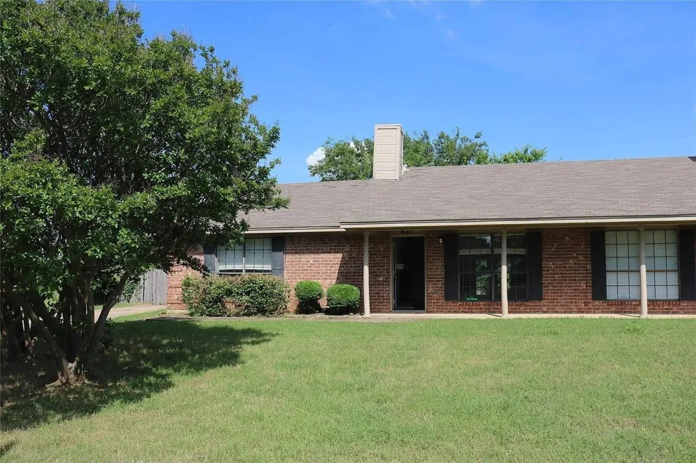 627 Cherry Lane Southlake, TX 76092
