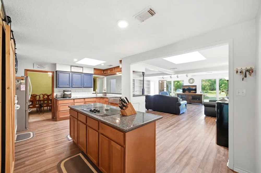 151 Tweedy Lane Sweeny, TX 77480