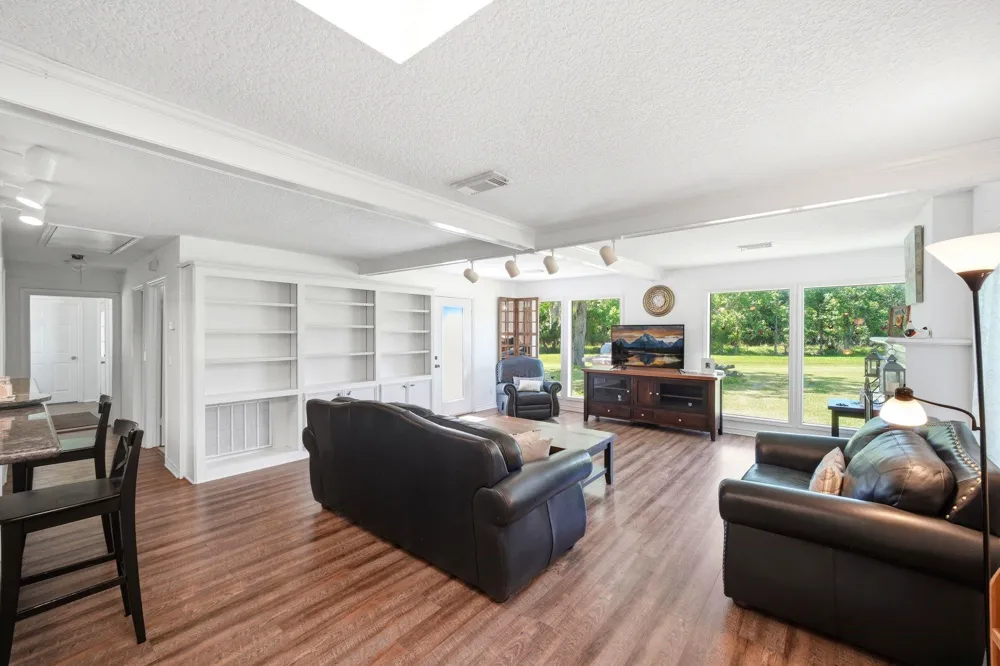 151 Tweedy Lane Sweeny, TX 77480