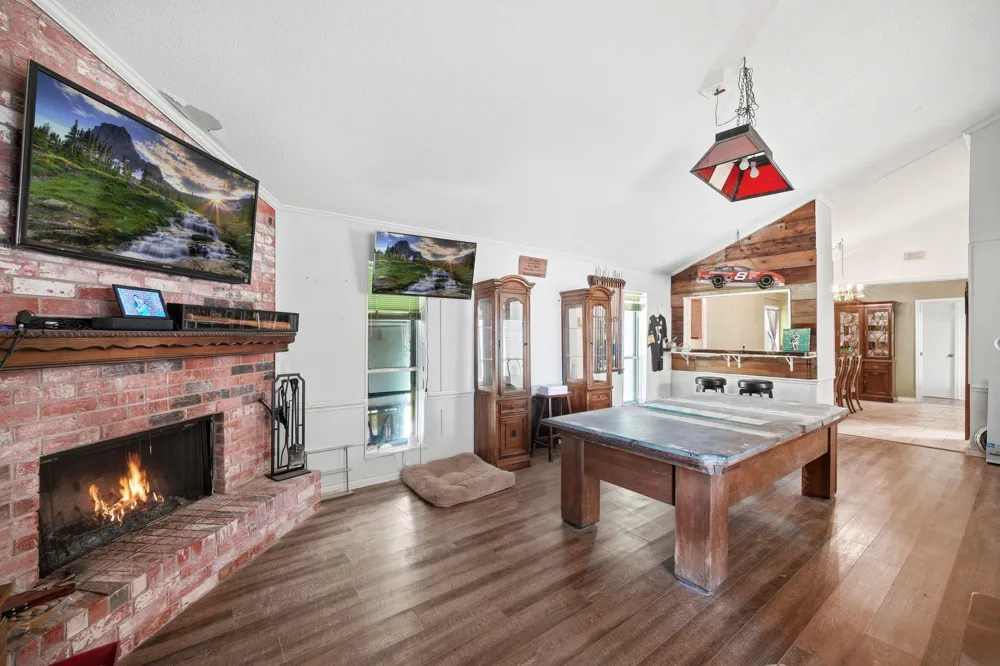 151 Tweedy Lane Sweeny, TX 77480