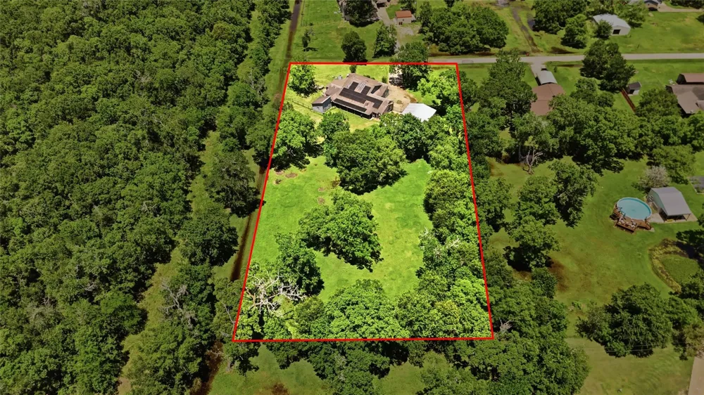 151 Tweedy Lane Sweeny, TX 77480