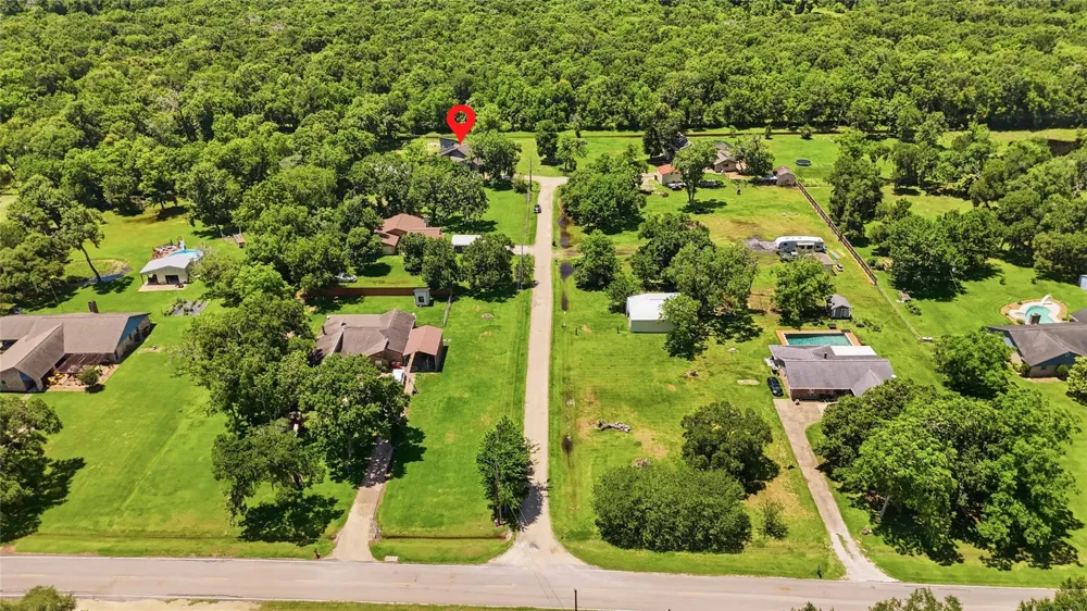 151 Tweedy Lane Sweeny, TX 77480