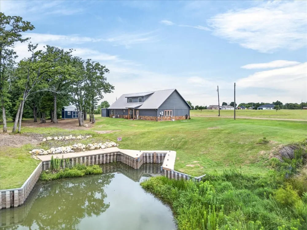 114 Lakewood Road Trinidad, TX 75163