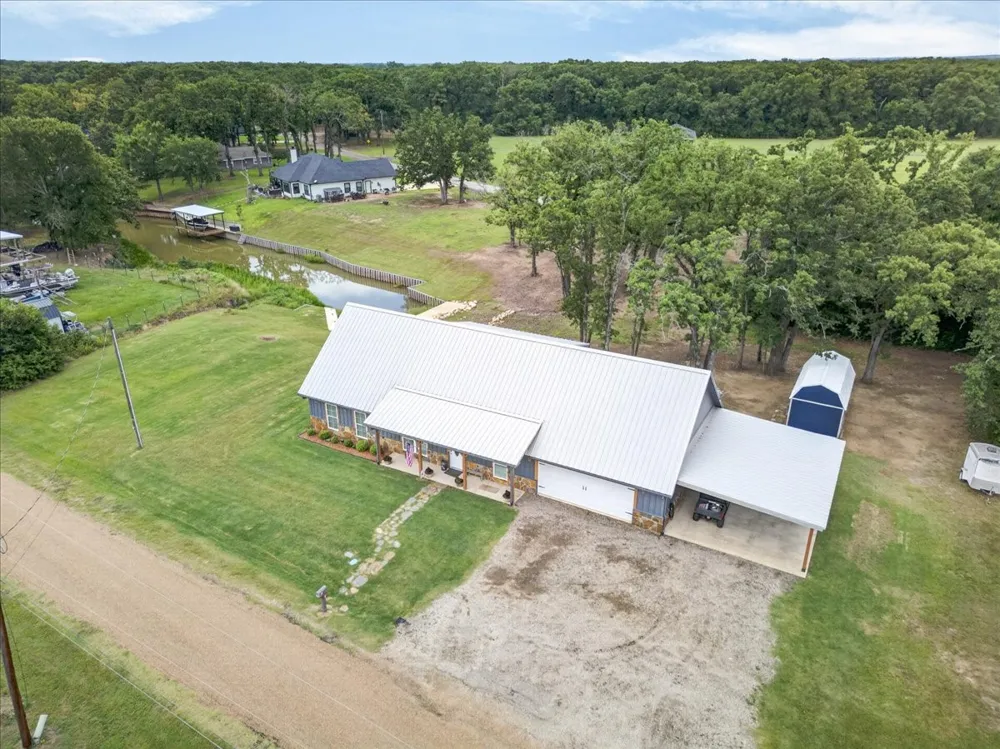 114 Lakewood Road Trinidad, TX 75163