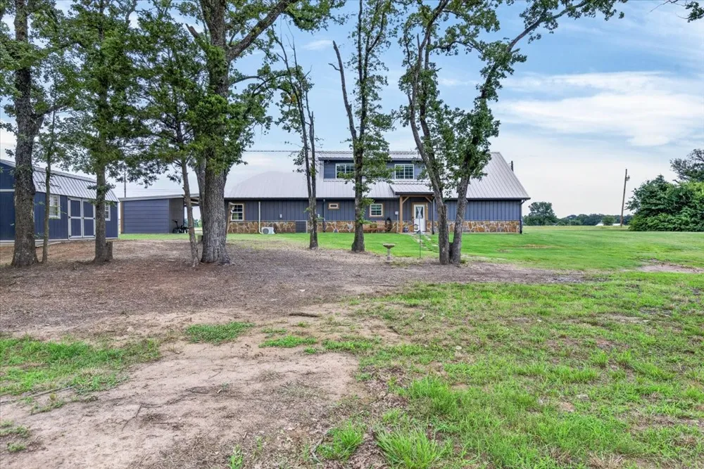 114 Lakewood Road Trinidad, TX 75163