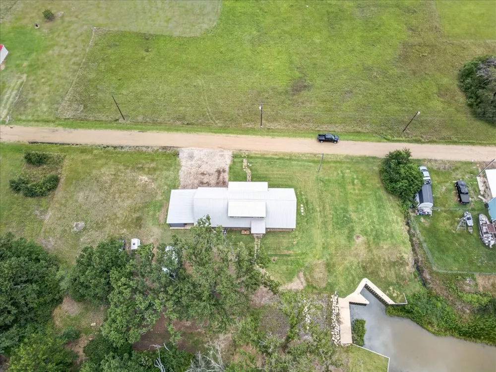 114 Lakewood Road Trinidad, TX 75163