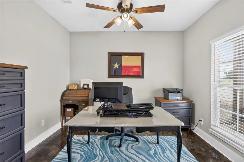 114 Lakewood Road Trinidad, TX 75163