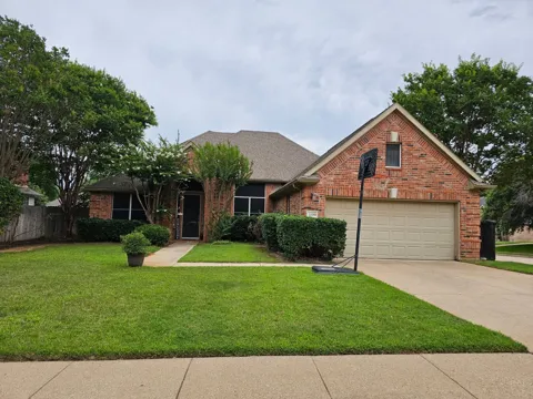 3300 Glenmoor Drive