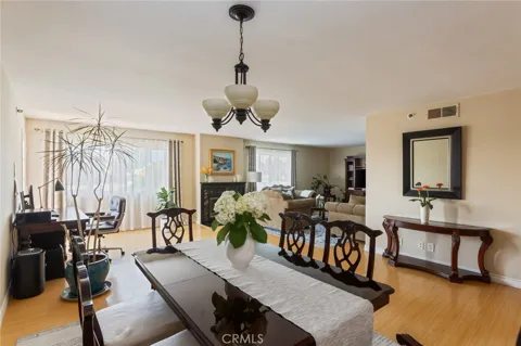 726 Elm Avenue #404
