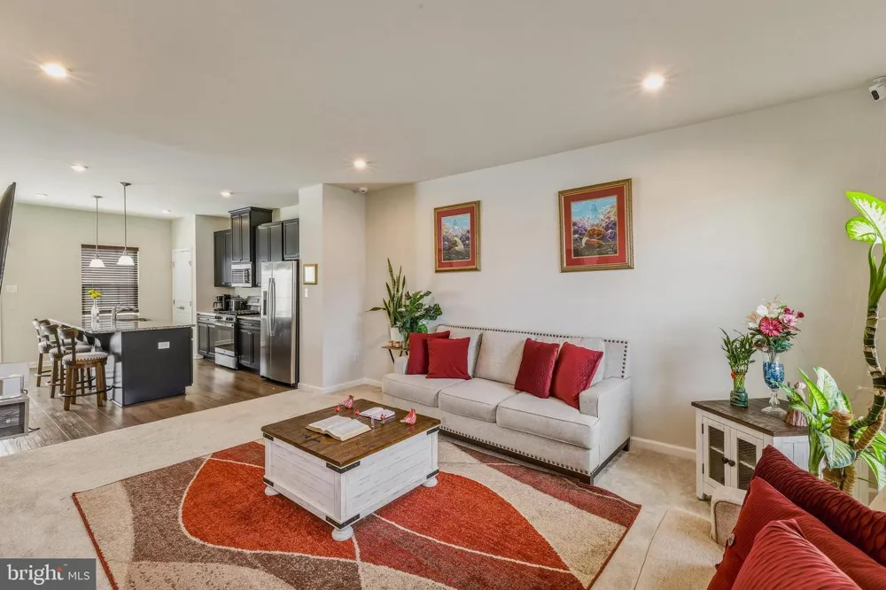 36 CONTINENTAL BOULEVARD Sicklerville, NJ 08081