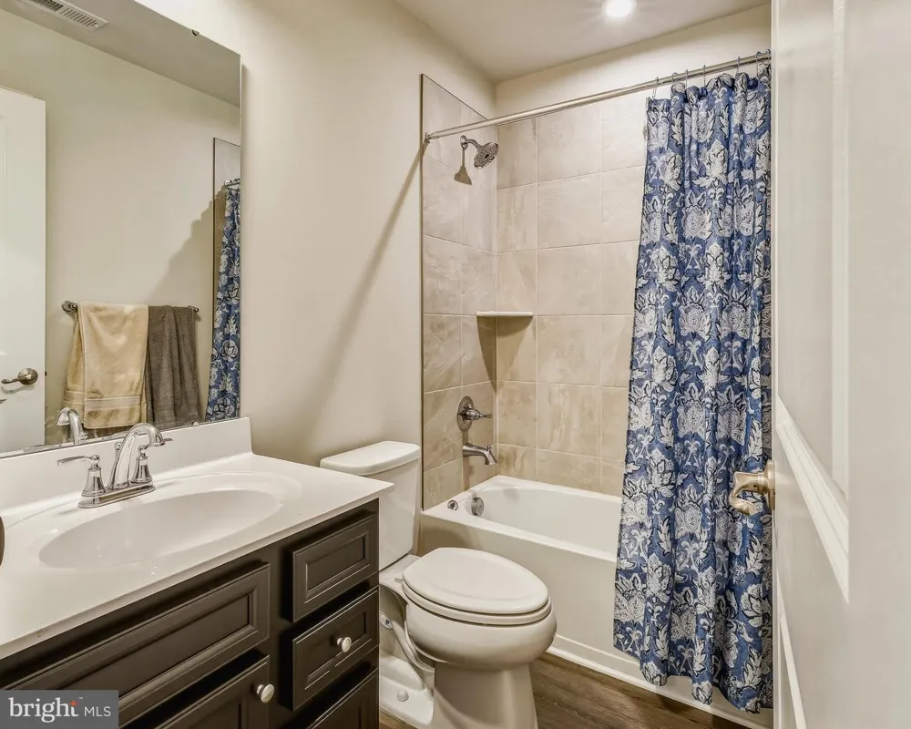 36 CONTINENTAL BOULEVARD Sicklerville, NJ 08081