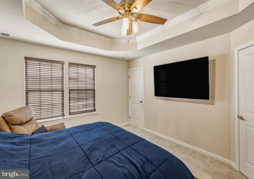 36 CONTINENTAL BOULEVARD Sicklerville, NJ 08081