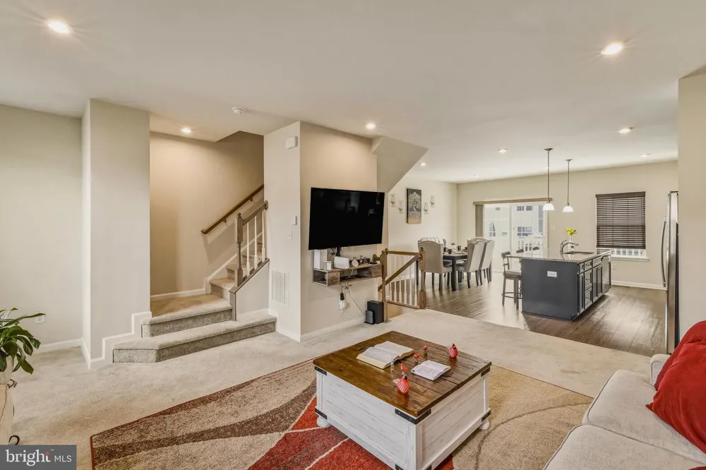 36 CONTINENTAL BOULEVARD Sicklerville, NJ 08081