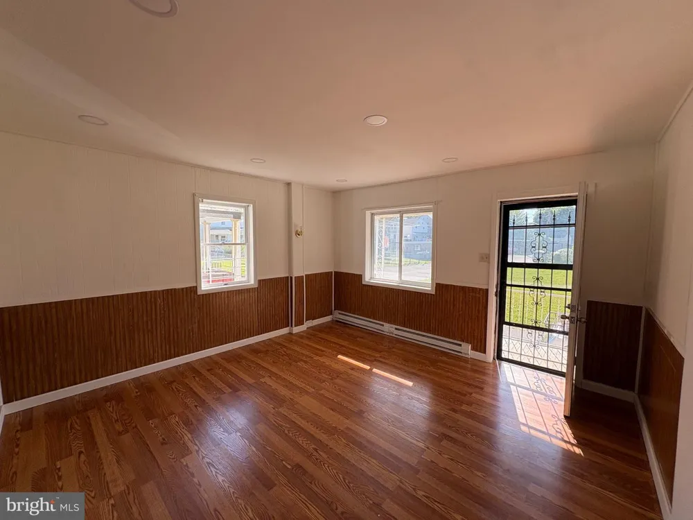 204 3RD STREET Ranshaw, PA 17866