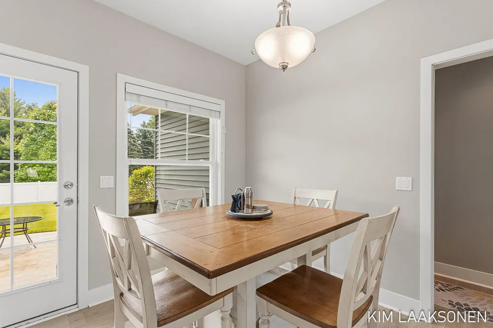 349 Parkside Lane Douglas, MI 49406