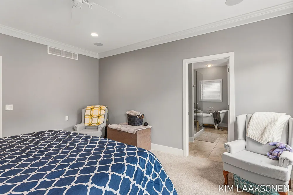 349 Parkside Lane Douglas, MI 49406