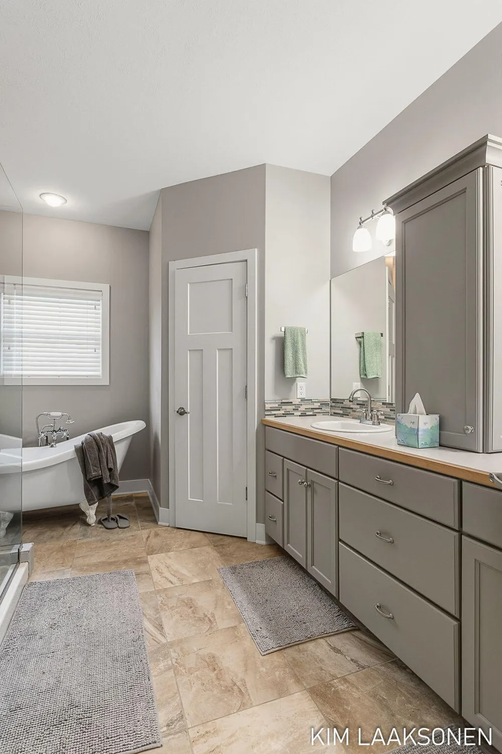 349 Parkside Lane Douglas, MI 49406