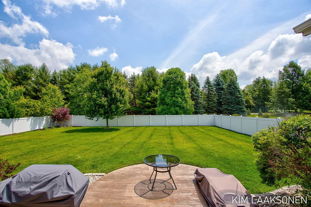349 Parkside Lane Douglas, MI 49406