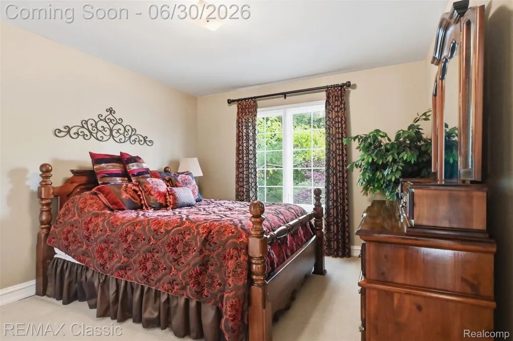 8033 Pine Ridge Court Salem Township, MI 48168
