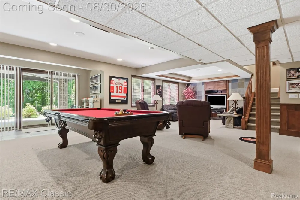 8033 Pine Ridge Court Salem Township, MI 48168