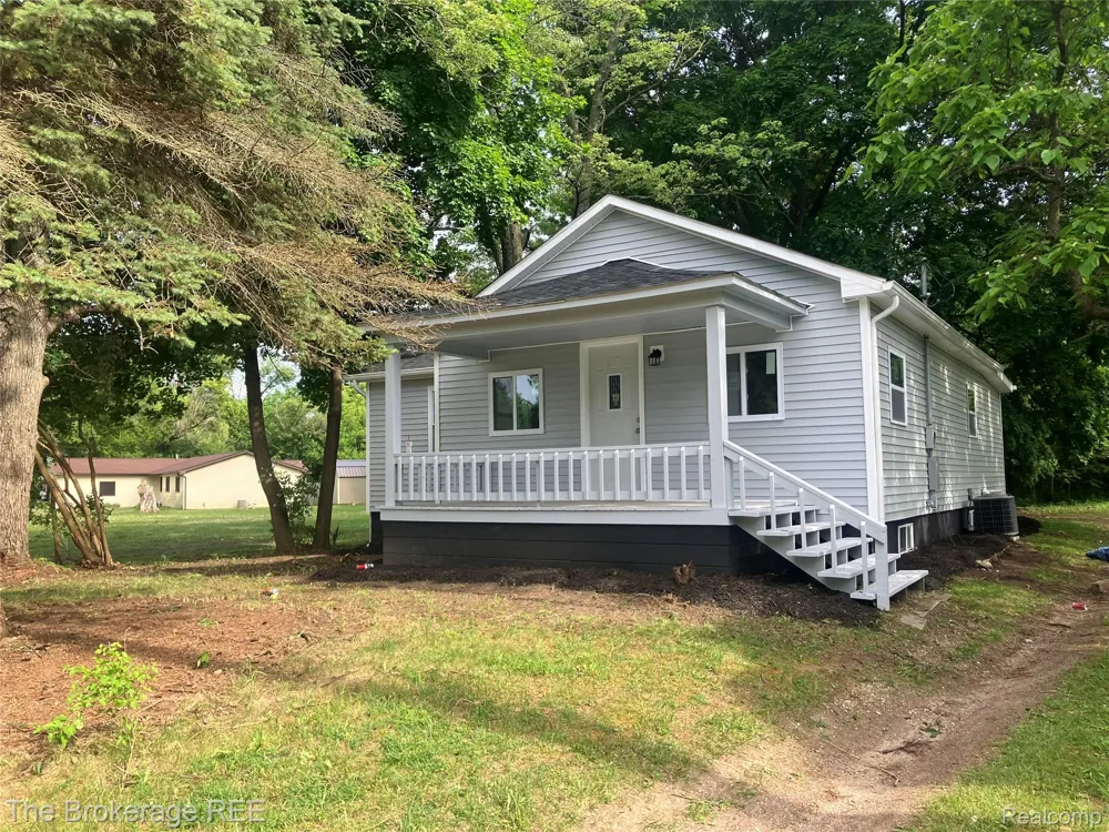 4249 Calkins Road Flint Charter Township, MI 48532